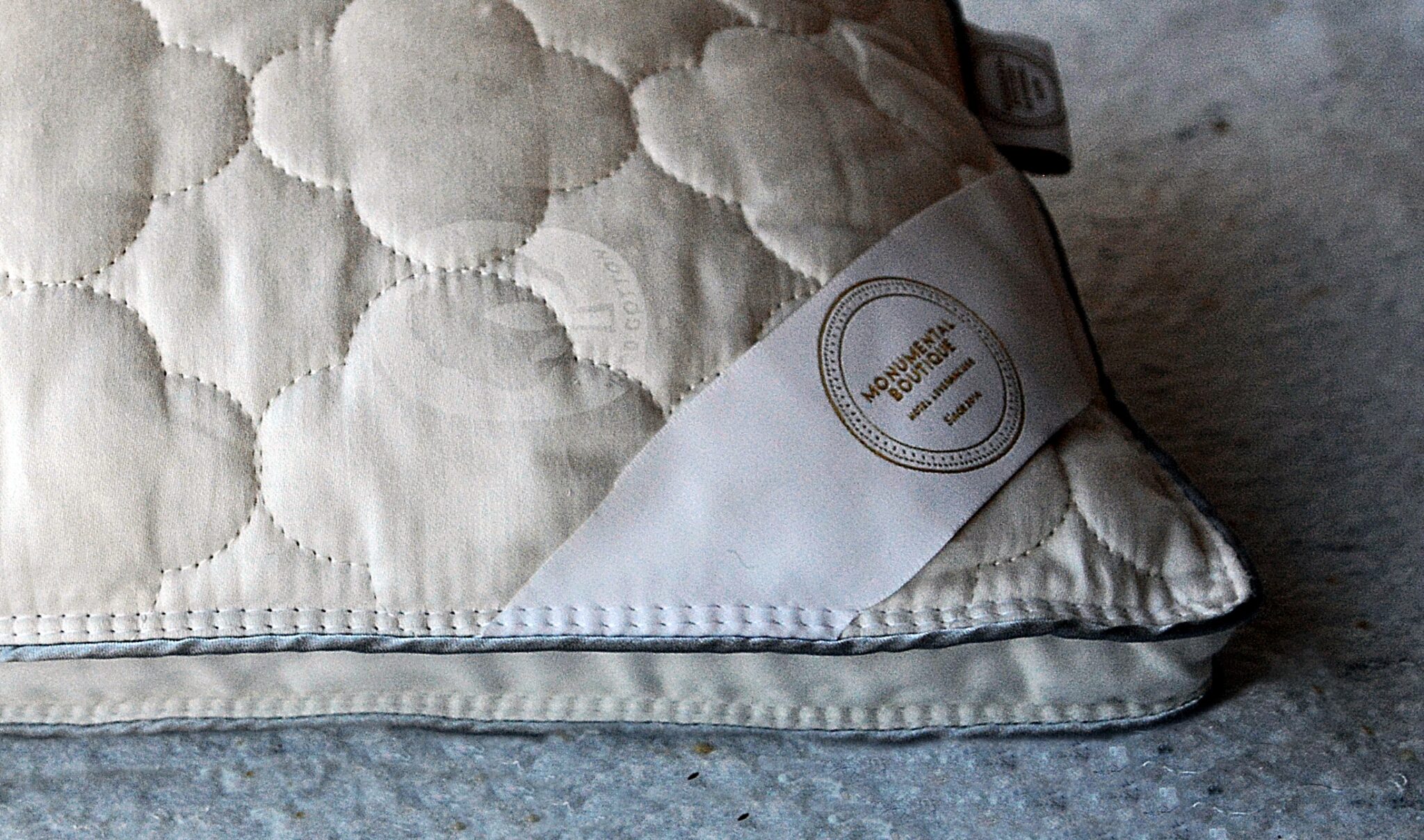 kids pillow cotton corner detail